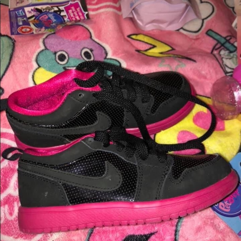 Girl’s Size 13 Nike